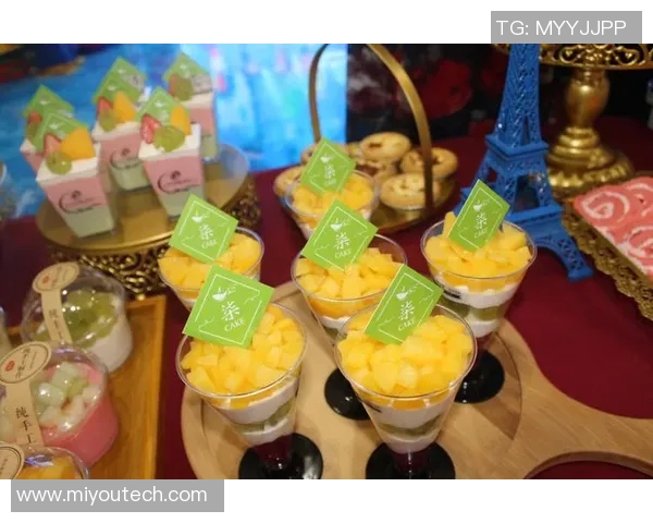 梦幻足球星小夜灯点亮夜晚创意生活，带给你温馨与激情的完美结合