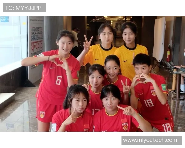聚焦U17女足球星卡：年轻才俊的闪耀与未来潜力解析